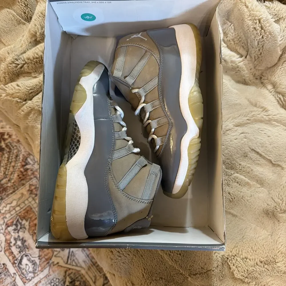 Size 8.5 - Air Jordan 11 Retro 2010 Cool Grey